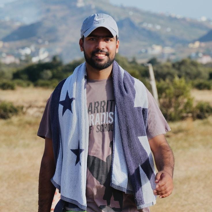 Portrait of Luca Moretti, community mentor and Italian cuisine specialist